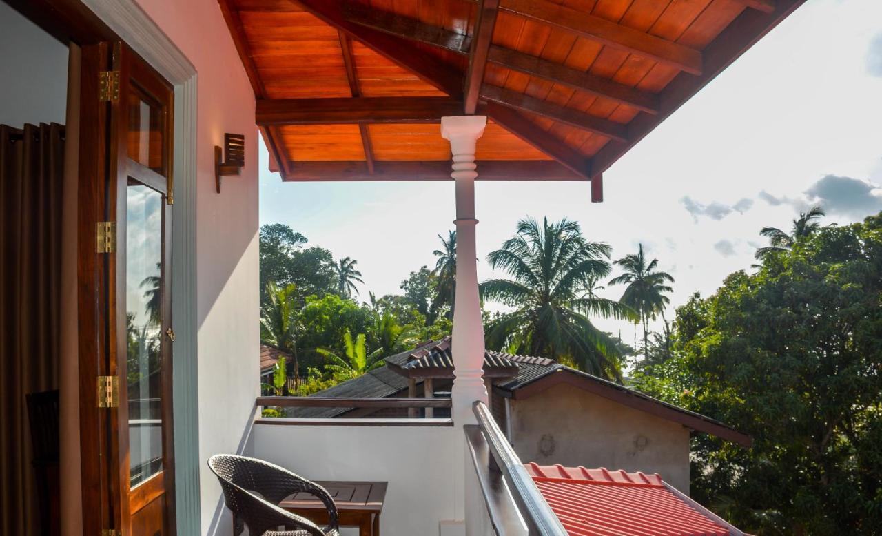 Janu Homestay タンガラ エクステリア 写真