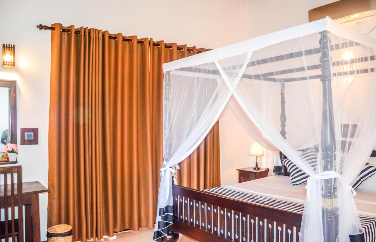 Janu Homestay タンガラ エクステリア 写真