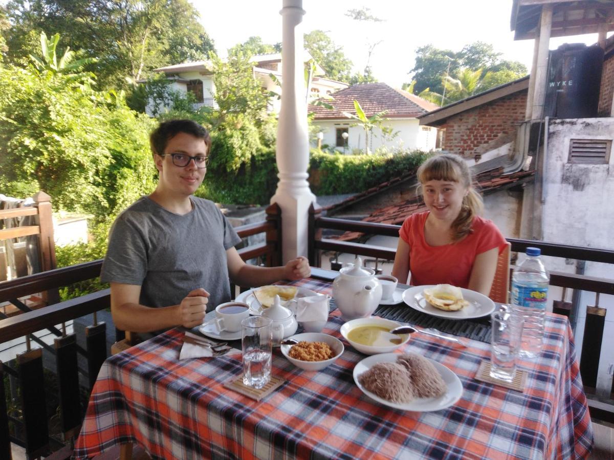 Janu Homestay タンガラ エクステリア 写真