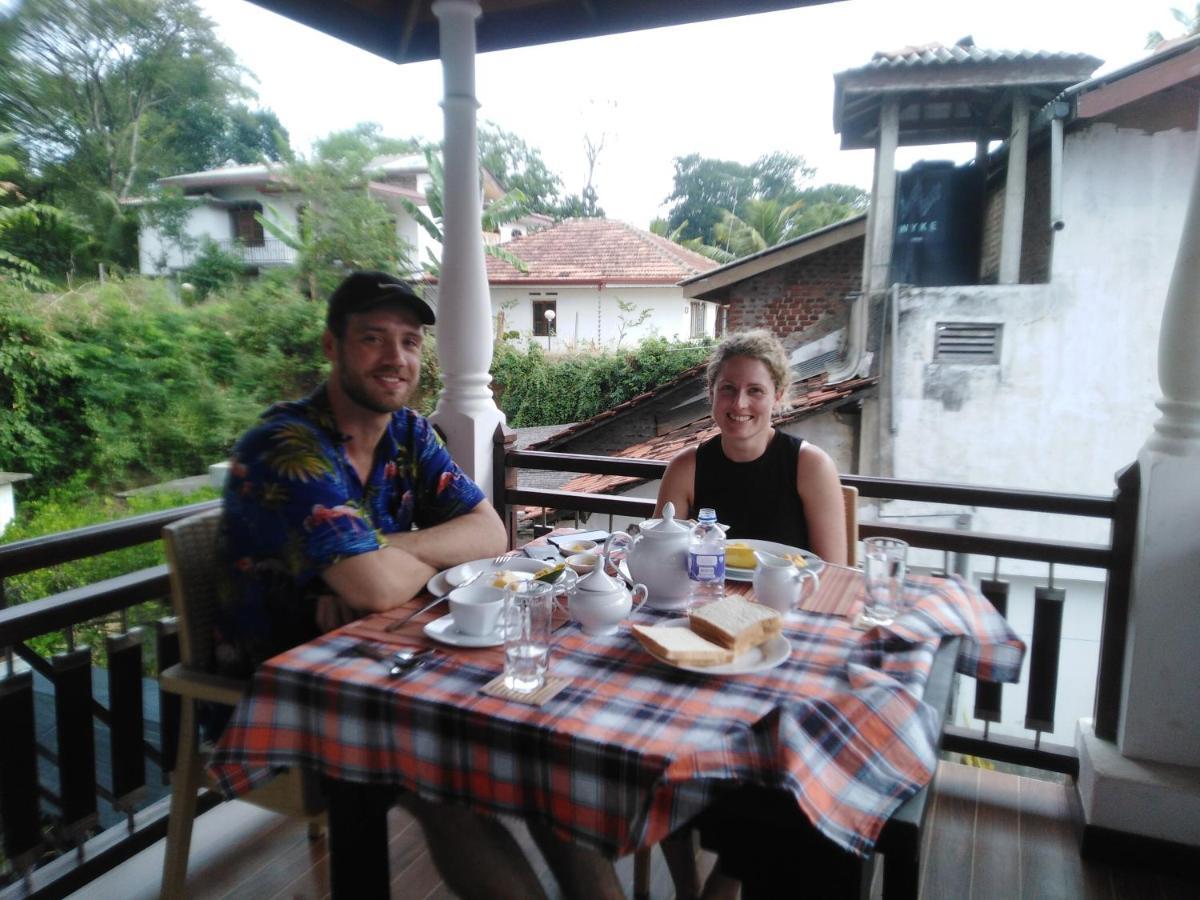 Janu Homestay タンガラ エクステリア 写真
